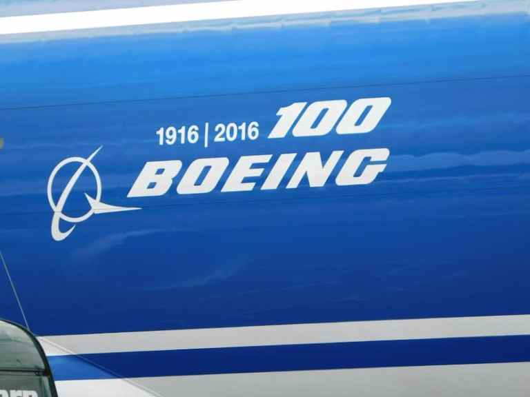 aviation Few deliveries Boeing has to accept delivery bottlenecks